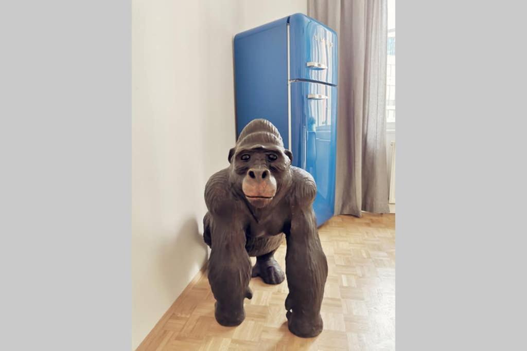 Gorilla - Central Station 100 Meters Away Wien Eksteriør bilde